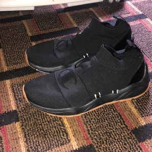 Champion men’s size 10.5 sneaker